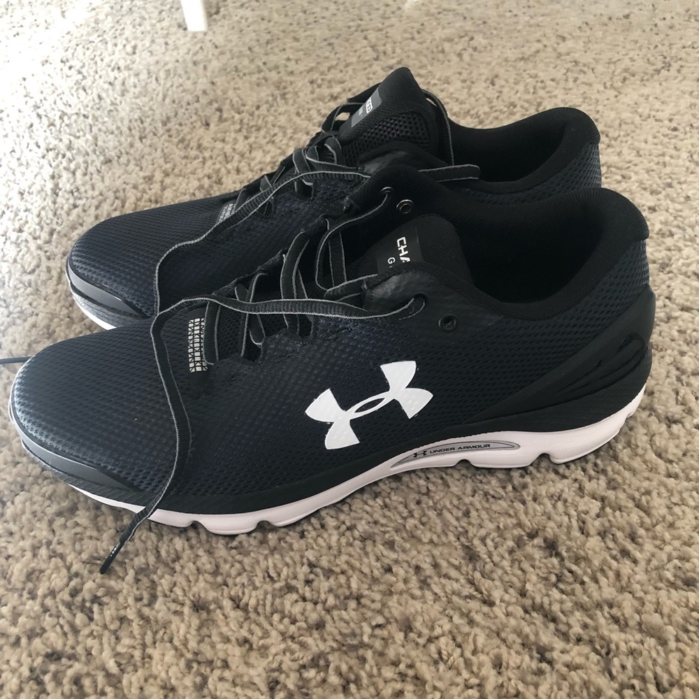 NEW Under Armour Charged Gemini Running Shoes